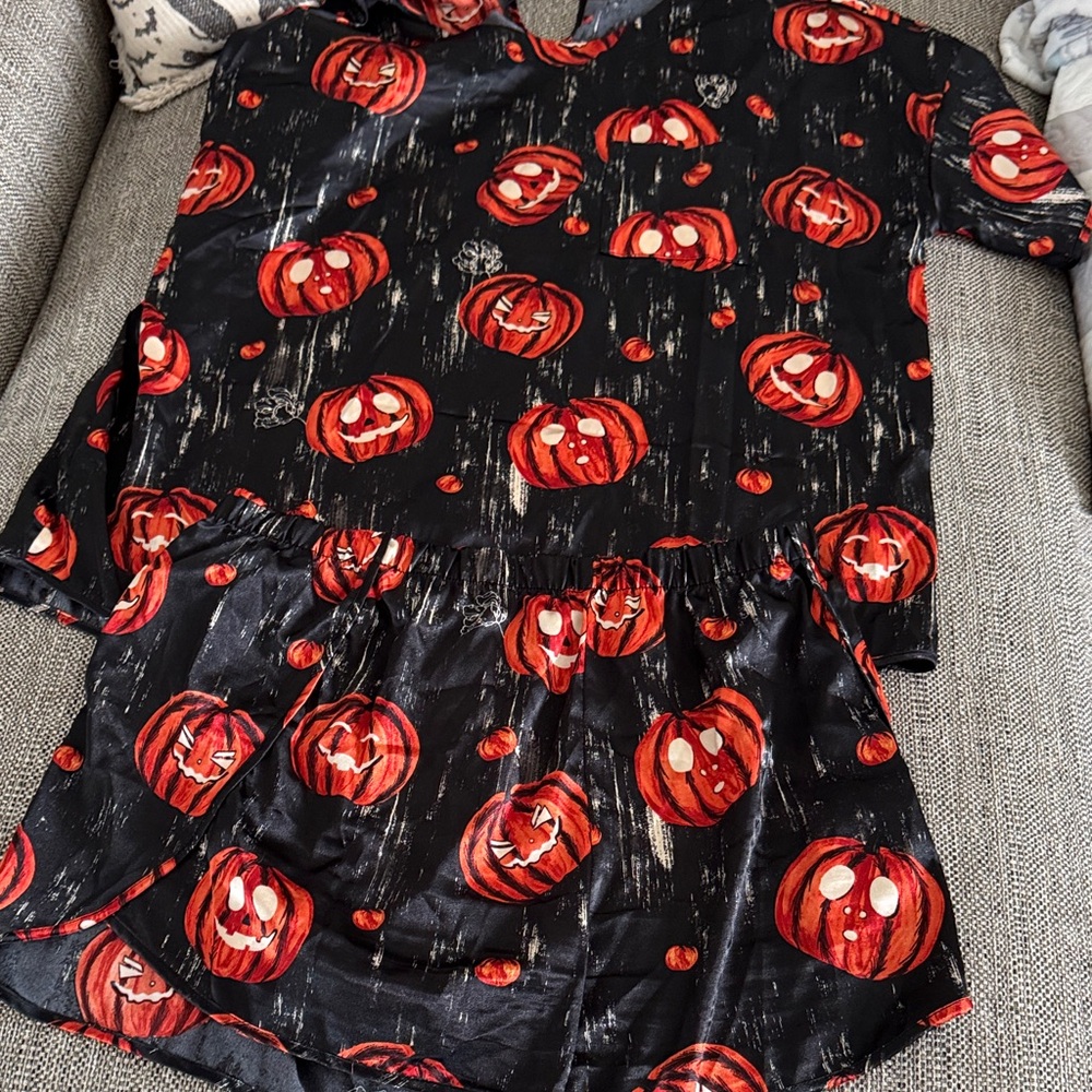 Spooky Pumpkin women pj set